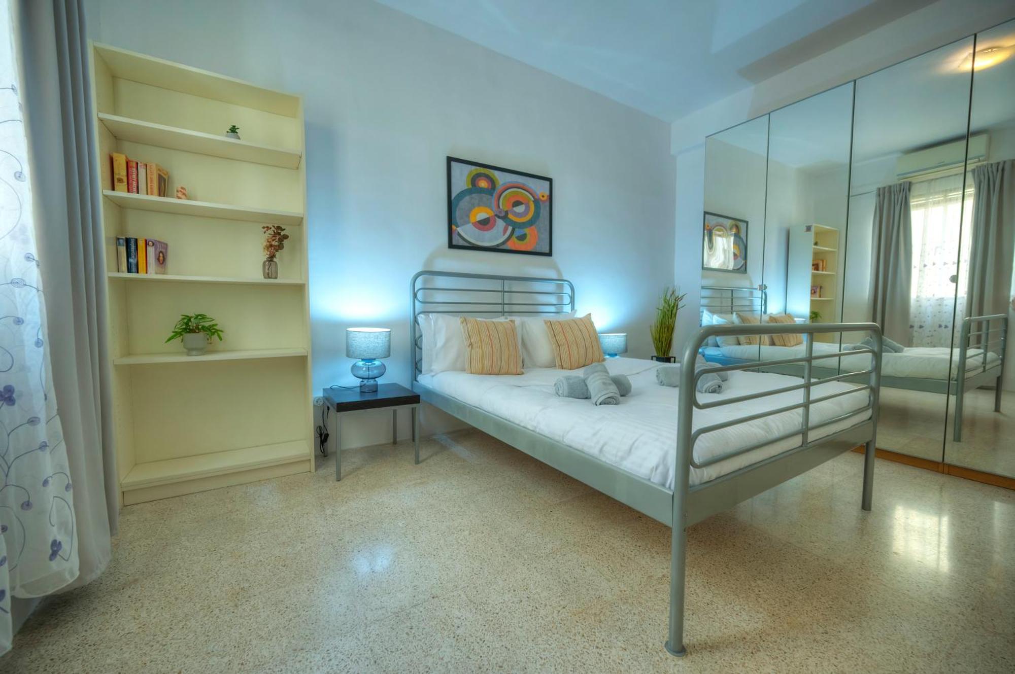 Apartamento Spacious, Cozy 2bedroom Near Seafront Mkim1-1 Sliema
